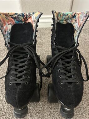 Women's Moxi Black Lolly Roller Skates